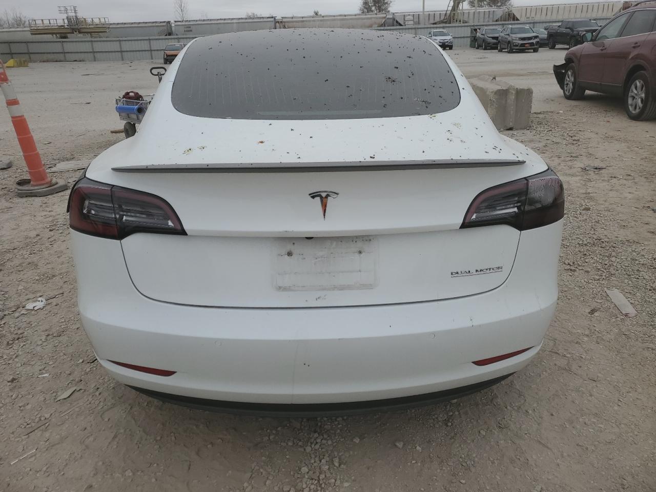 2018 Tesla Model 3 VIN: 5YJ3E1EB9JF055774 Lot: 92738655