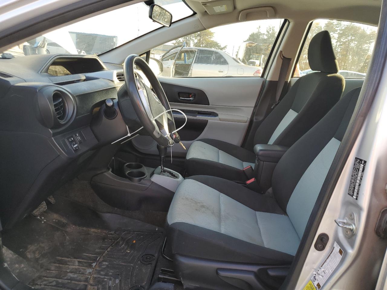 2012 Toyota Prius C VIN: JTDKDTB30C1527010 Lot: 91974645