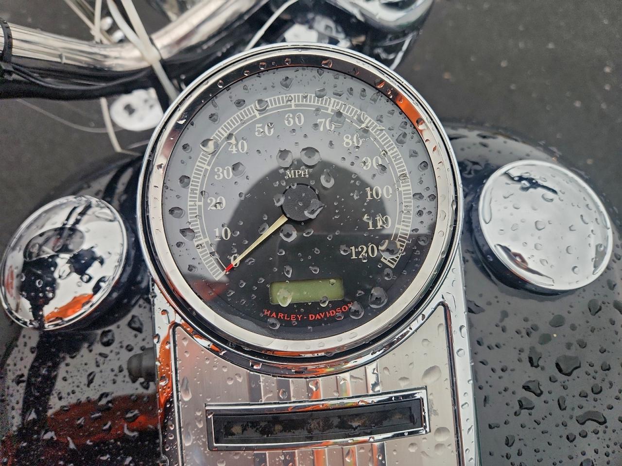 2012 Harley-Davidson Flhrc Road King Classic VIN: 1HD1FRM12CB664110 Lot: 94153765