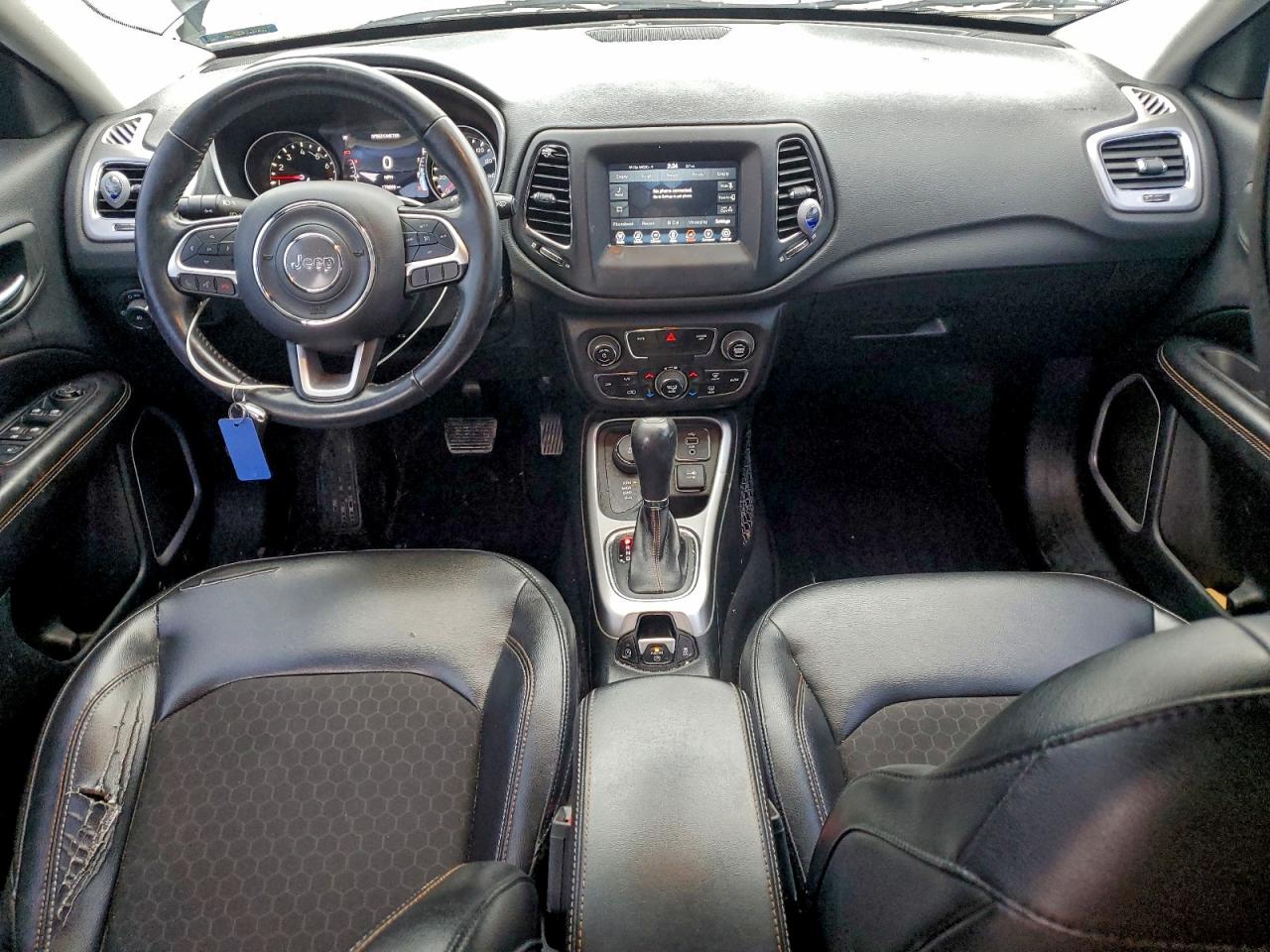 2018 Jeep Compass Latitude VIN: 3C4NJDBB7JT261610 Lot: 94028815