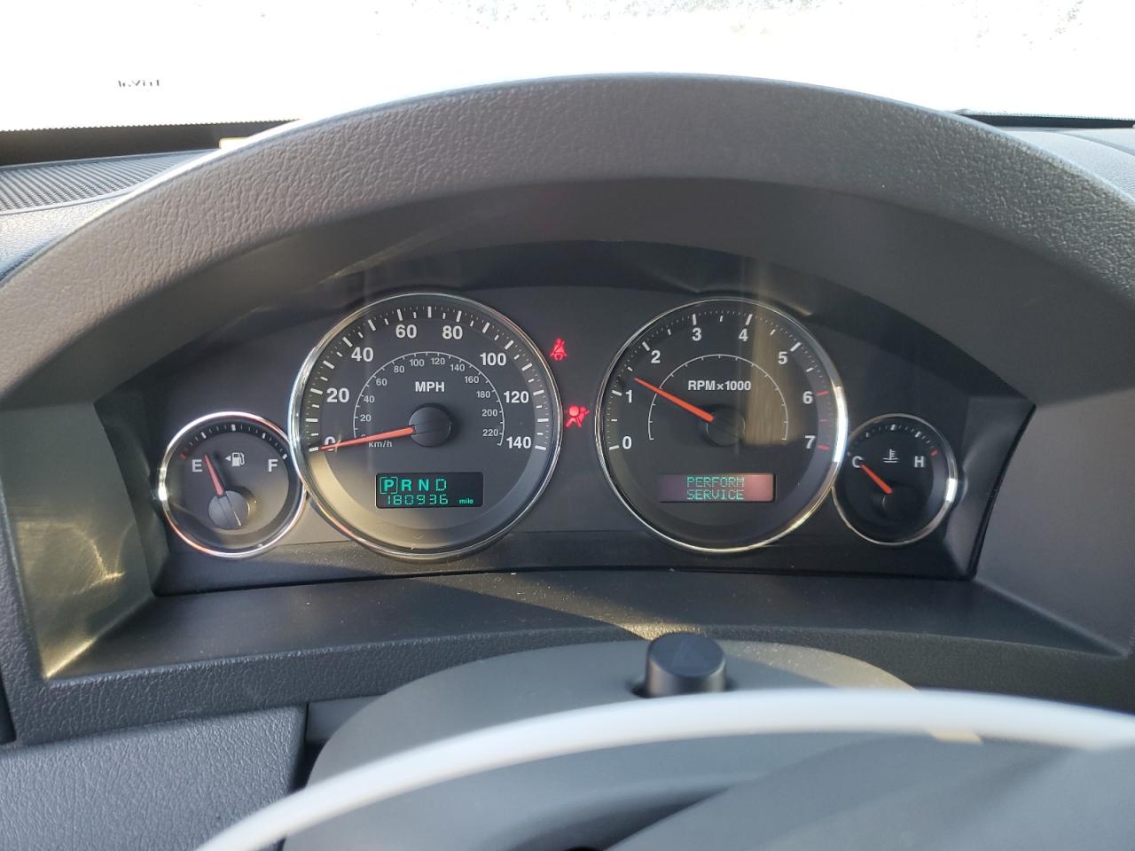 2007 Jeep Grand Cherokee Laredo VIN: 1J8GR48K37C556340 Lot: 90517645