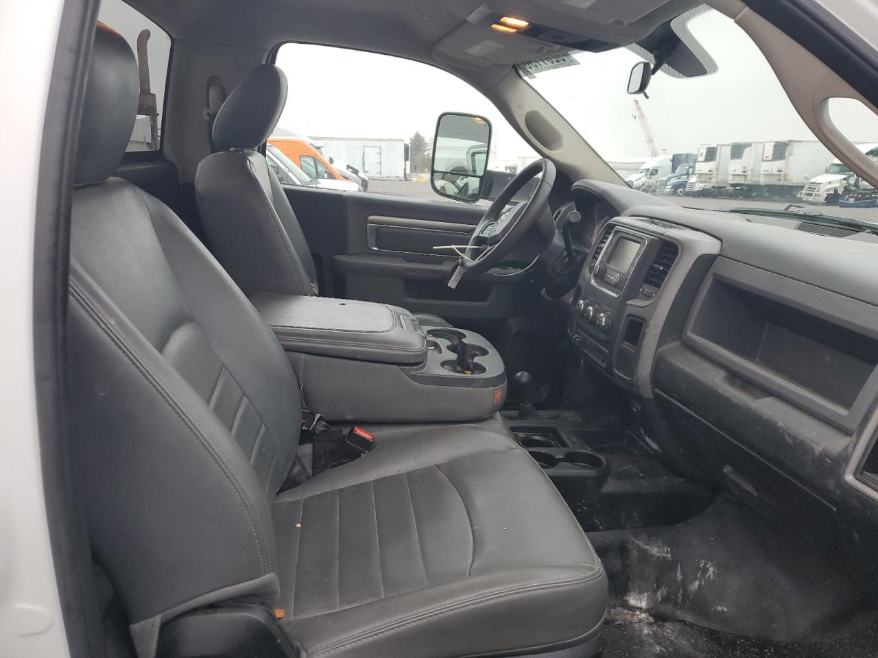 2018 Ram 3500 Utility / Service Truck VIN: 3C7WRTAJ4JG414486 Lot: 92011965