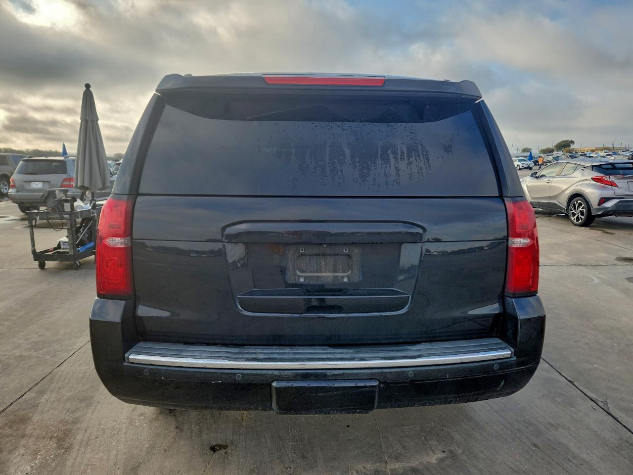 2017 Chevrolet Tahoe C1500 Premier VIN: 1GNSCCKC1HR196053 Lot: 93873965