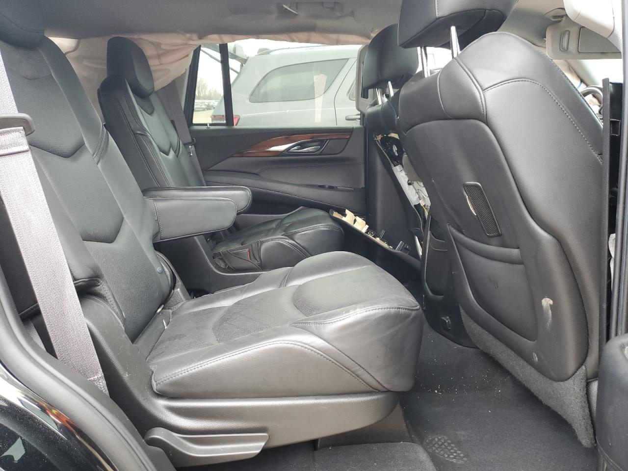 2015 Cadillac Escalade Luxury VIN: 1GYS4BKJXFR254814 Lot: 92890365