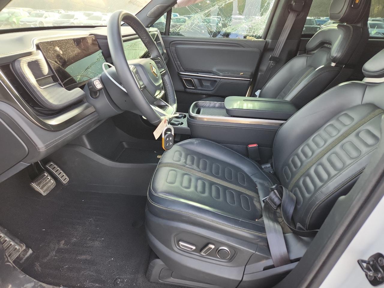 2024 Rivian R1S Adventure VIN: 7PDSGBBA0RN037077 Lot: 90658325