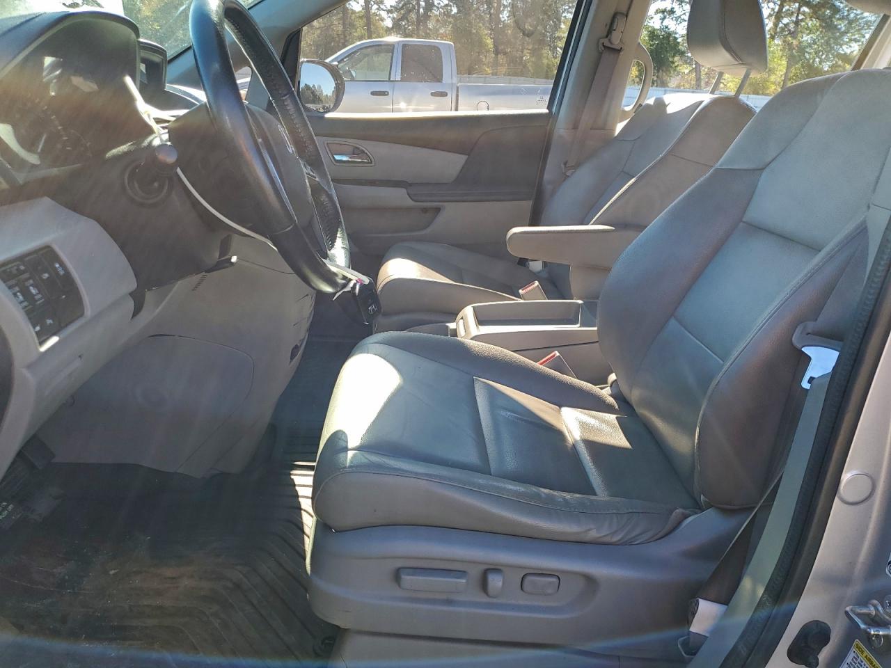 2014 Honda Odyssey Touring VIN: 5FNRL5H98EB033934 Lot: 94523885