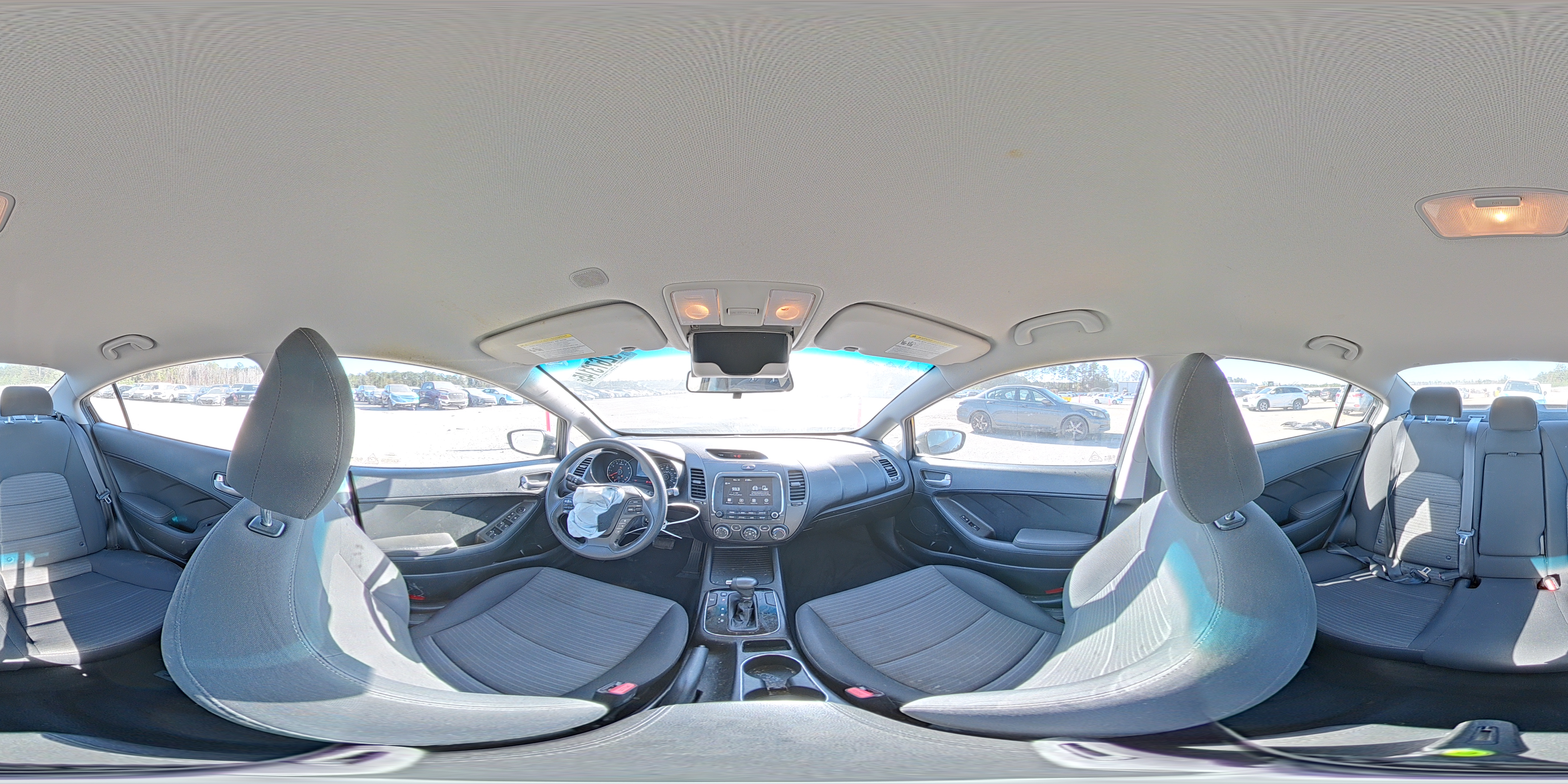 2018 Kia Forte Lx VIN: 3KPFL4A76JE256172 Lot: 92673145