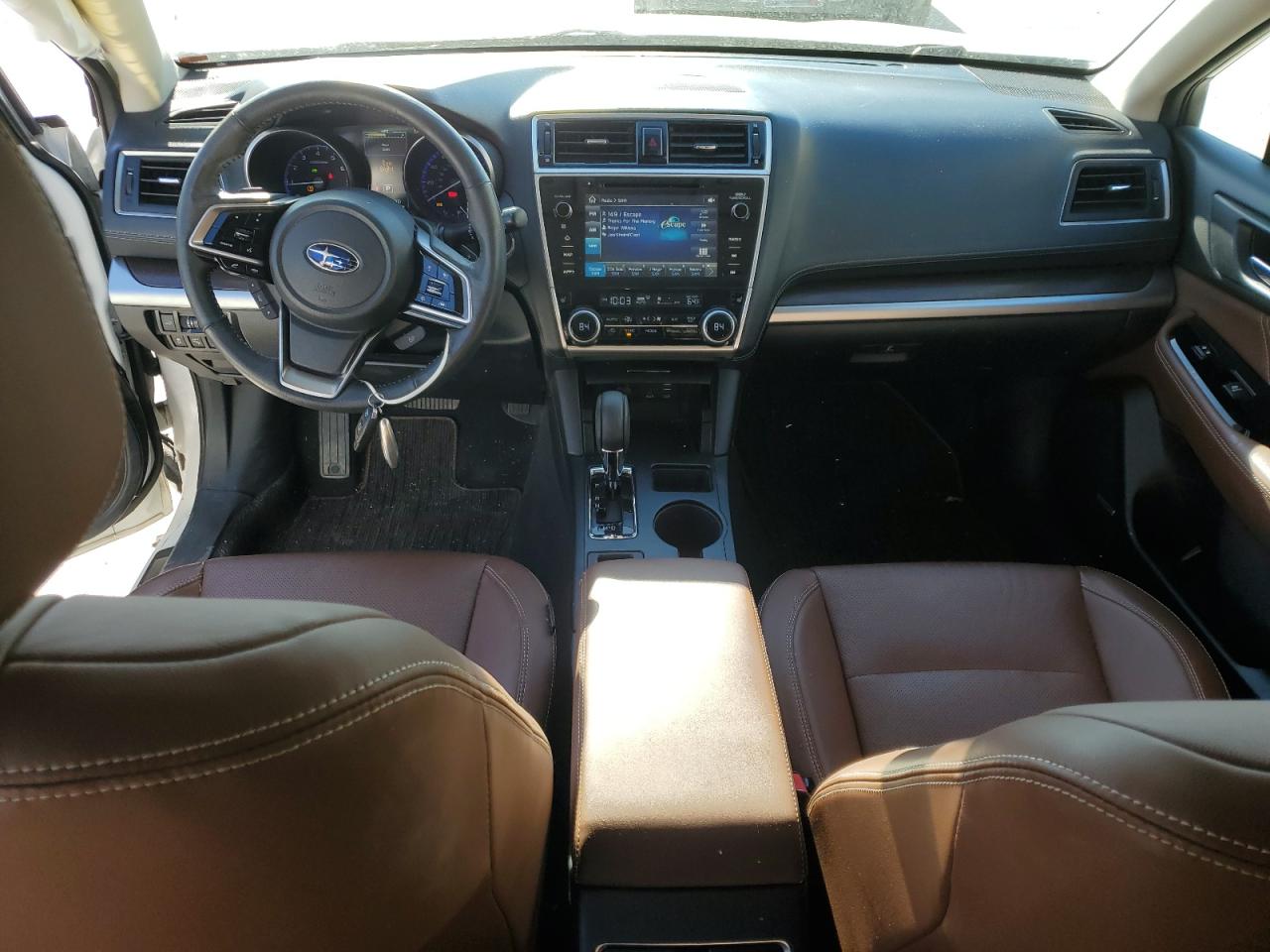 2018 Subaru Outback Touring VIN: 4S4BSATC0J3301121 Lot: 91289605