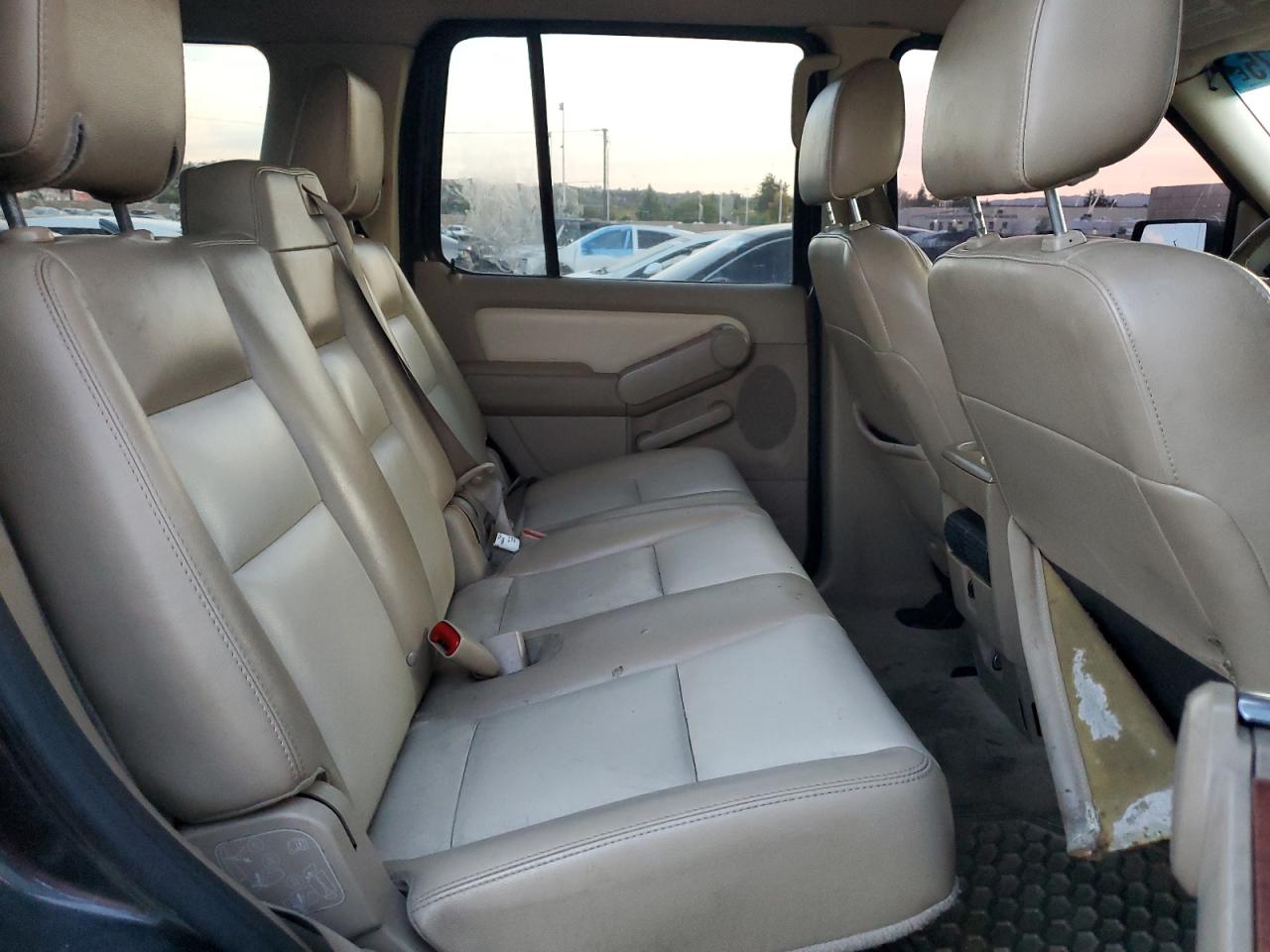 2007 Ford Explorer Eddie Bauer VIN: 1FMEU64E17UA49046 Lot: 92089375