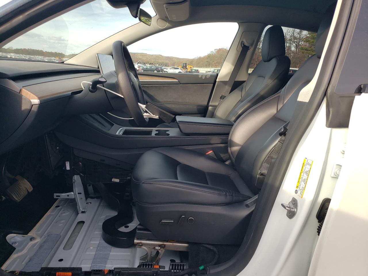 2023 Tesla Model Y VIN: 7SAYGDEE1PF827997 Lot: 90992585