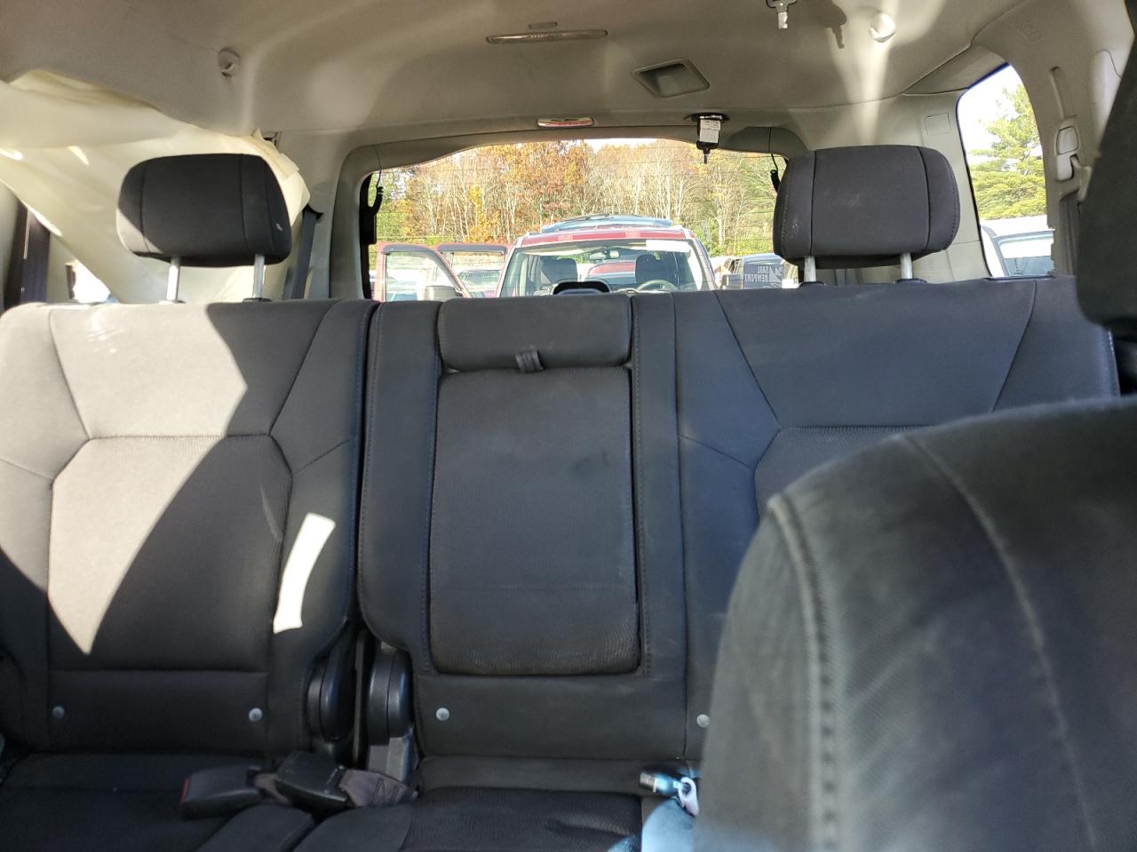 2011 Honda Pilot Lx VIN: 5FNYF4H21BB008515 Lot: 91252115