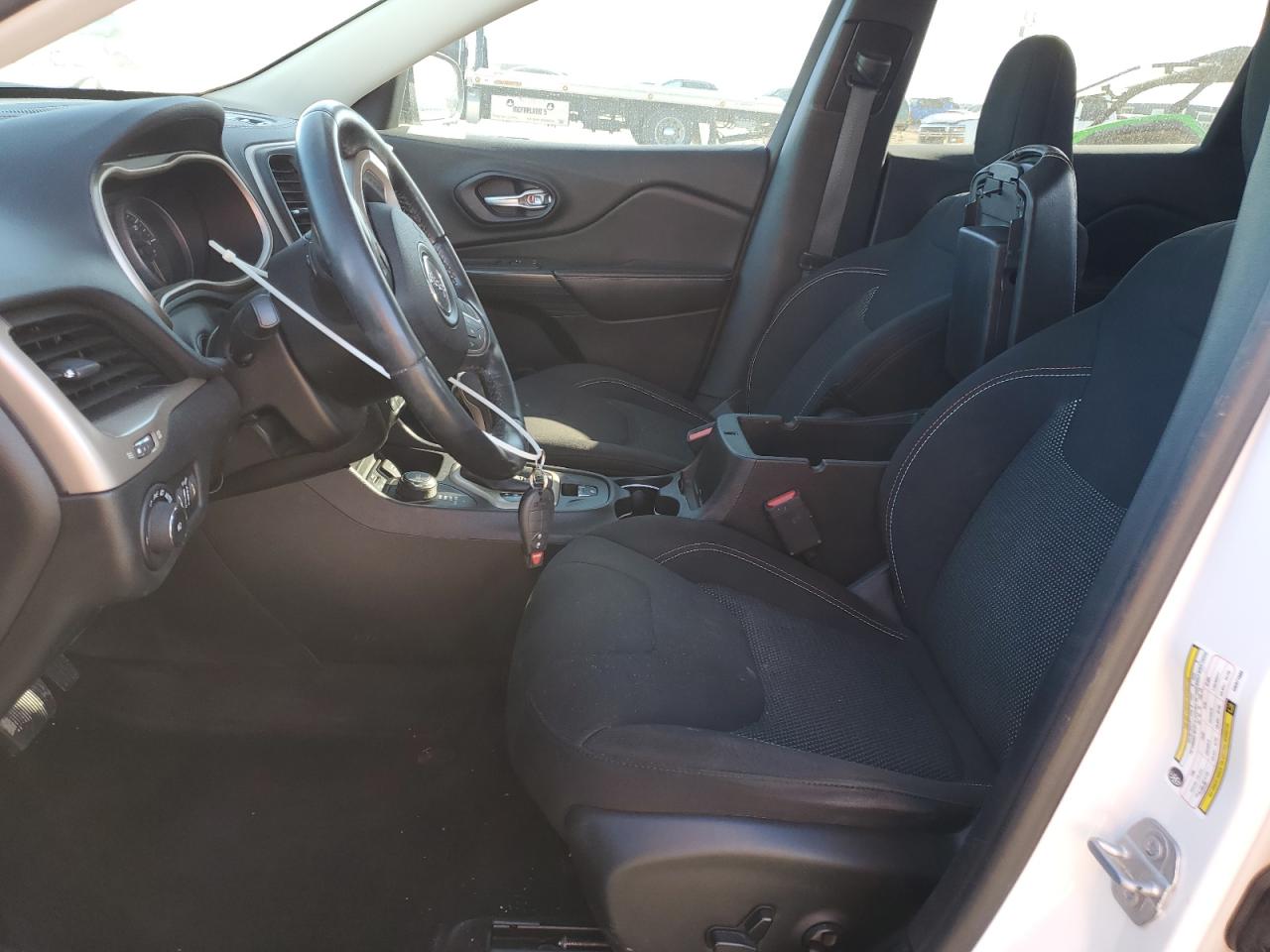 2016 Jeep Cherokee Latitude VIN: 1C4PJMCS6GW371560 Lot: 91847605