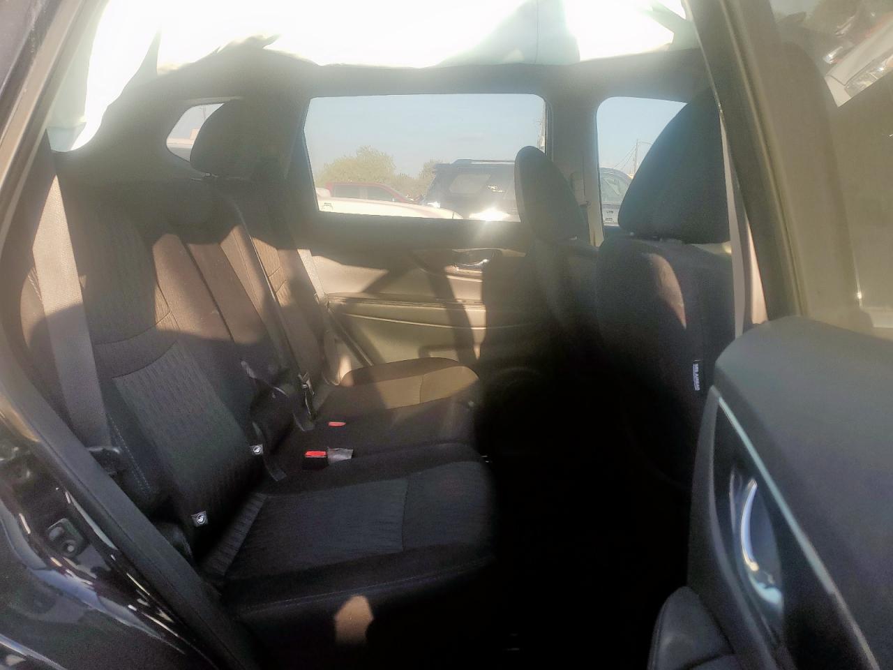 2018 Nissan Rogue S VIN: 5N1AT2MT8JC711758 Lot: 92597815