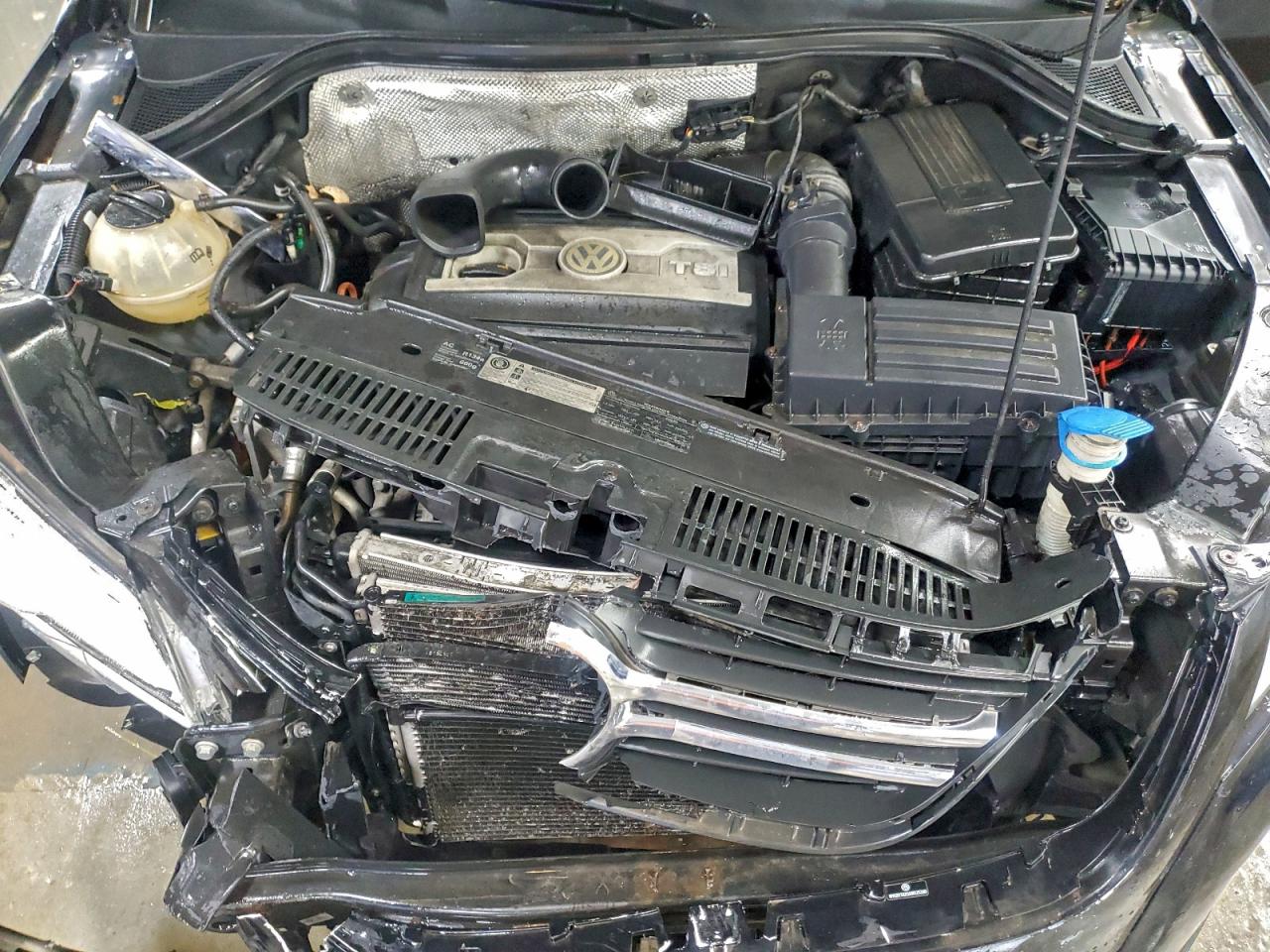 2010 Volkswagen Tiguan Se VIN: WVGBV7AX9AW525390 Lot: 94445775