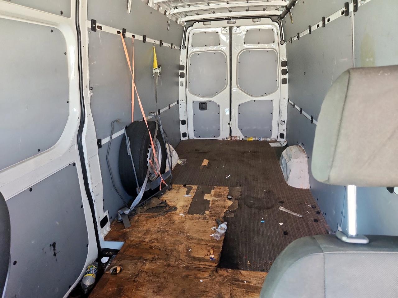 2019 Mercedes Benz Sprinter 2500 Delivery Van VIN: WD3PF1CD7KP025239 Lot: 90699695