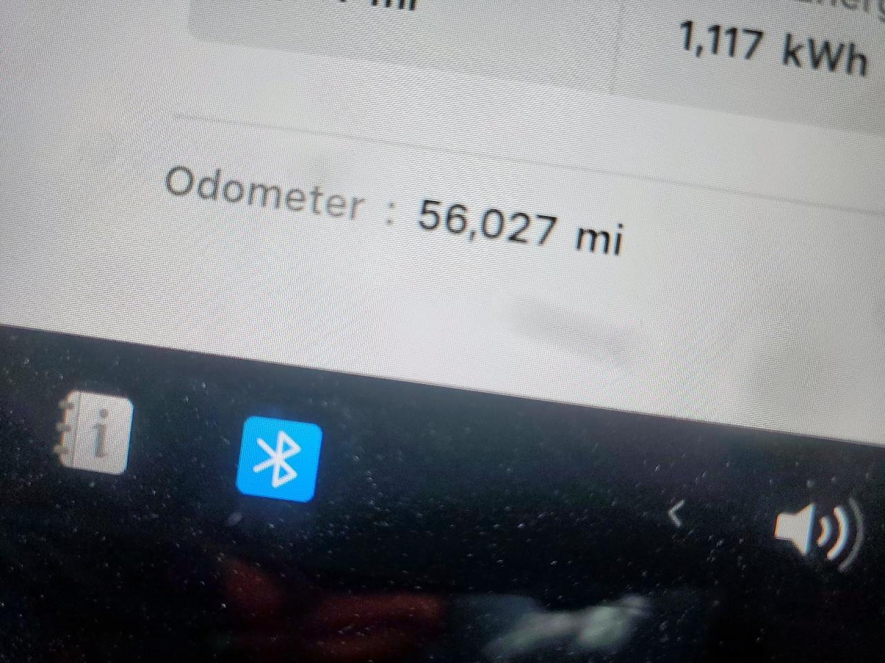 2018 Tesla Model 3 VIN: 5YJ3E1EA4JF015402 Lot: 91313815