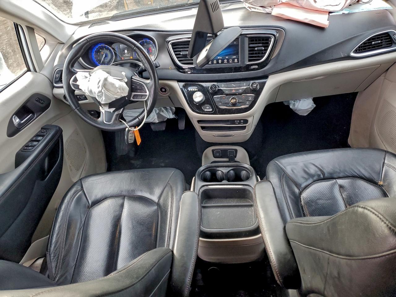 2020 Chrysler Pacifica Touring L VIN: 2C4RC1BG5LR285903 Lot: 93902385