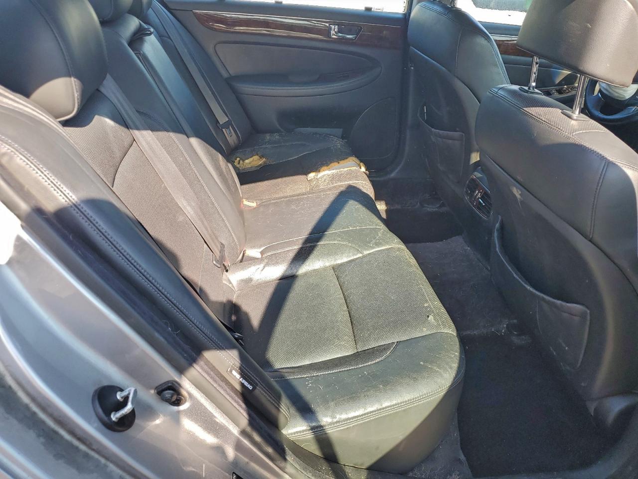 2011 Hyundai Genesis 3.8L VIN: KMHGC4DE9BU136587 Lot: 93922665