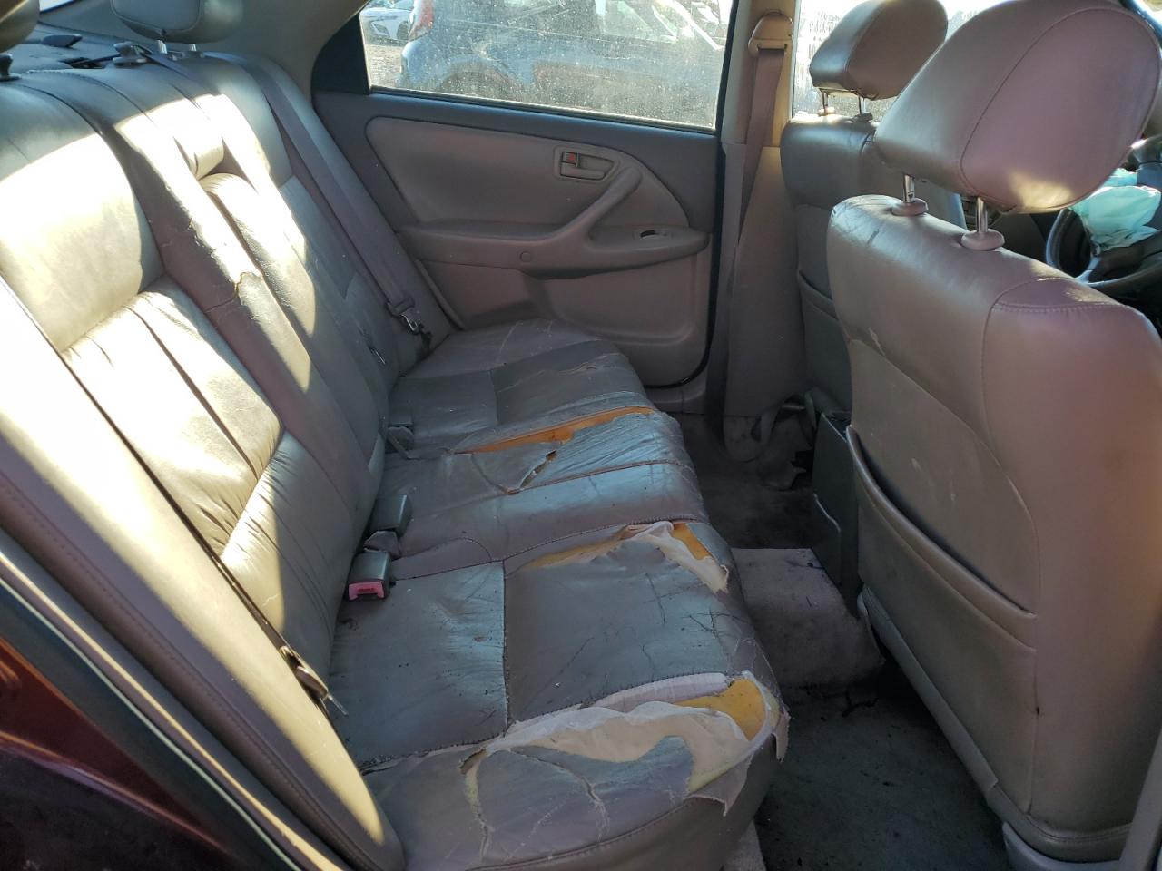 2000 Toyota Camry Ce VIN: JT2BG22K0Y0396255 Lot: 90905245