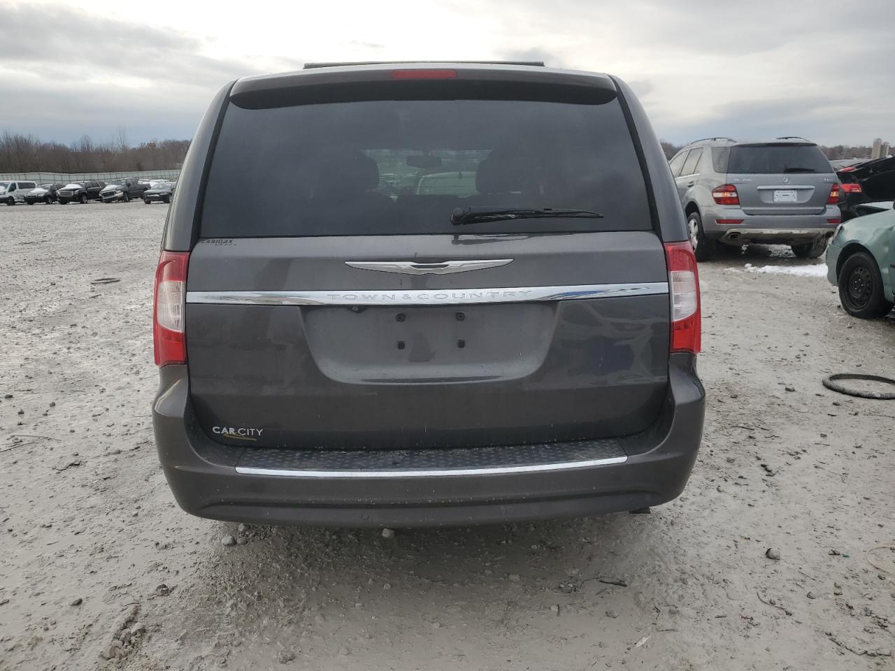 2015 Chrysler Town & Country Touring L VIN: 2C4RC1CG2FR578578 Lot: 91972215