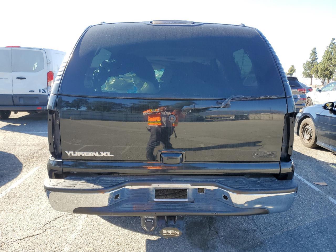 2003 GMC Yukon Xl K1500 VIN: 3GKFK16T83G303592 Lot: 85402635