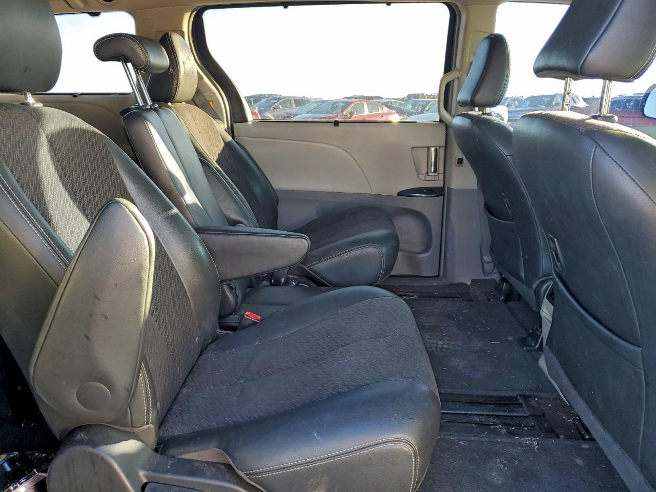 2012 Toyota Sienna Sport VIN: 5TDXK3DC0CS198563 Lot: 94632055