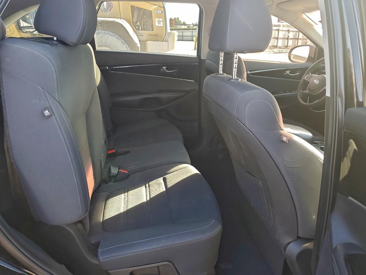 2019 Kia Sorento Lx VIN: 5XYPG4A54KG561598 Lot: 94157475