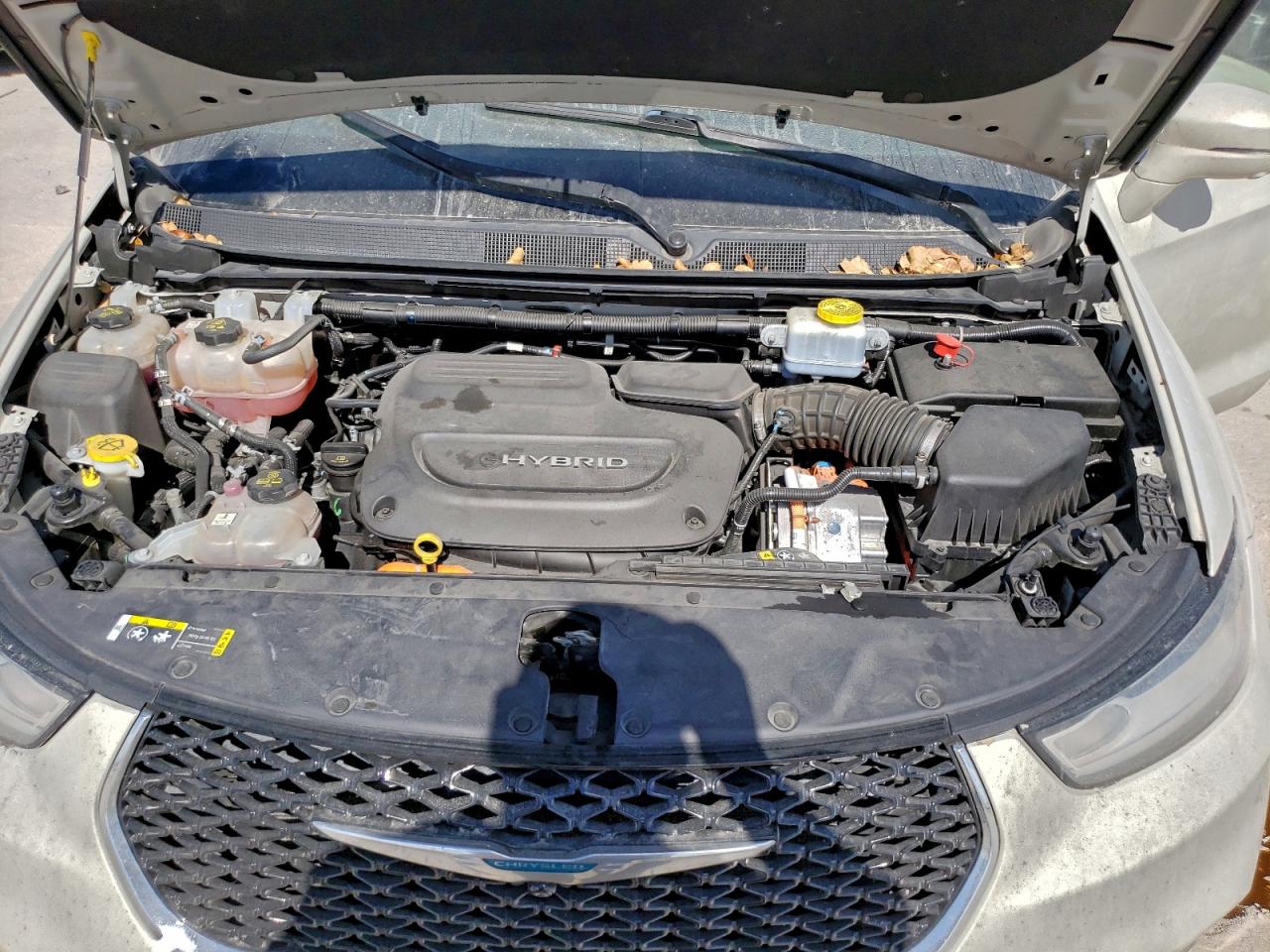 2021 Chrysler Pacifica Hybrid Touring L VIN: 2C4RC1L71MR585924 Lot: 94079285