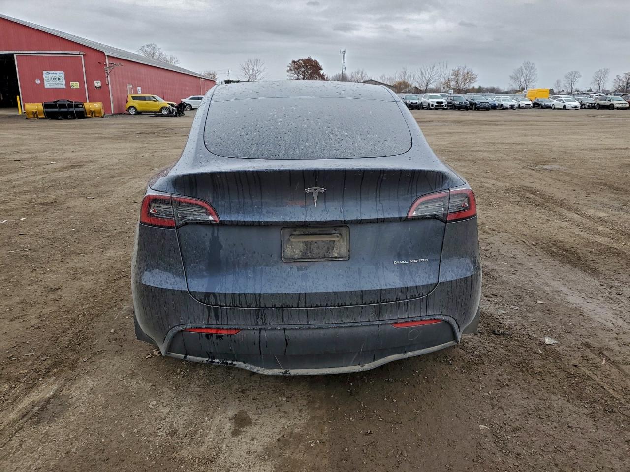 2022 Tesla Model Y VIN: 7SAYGDEE3NF572587 Lot: 94345705