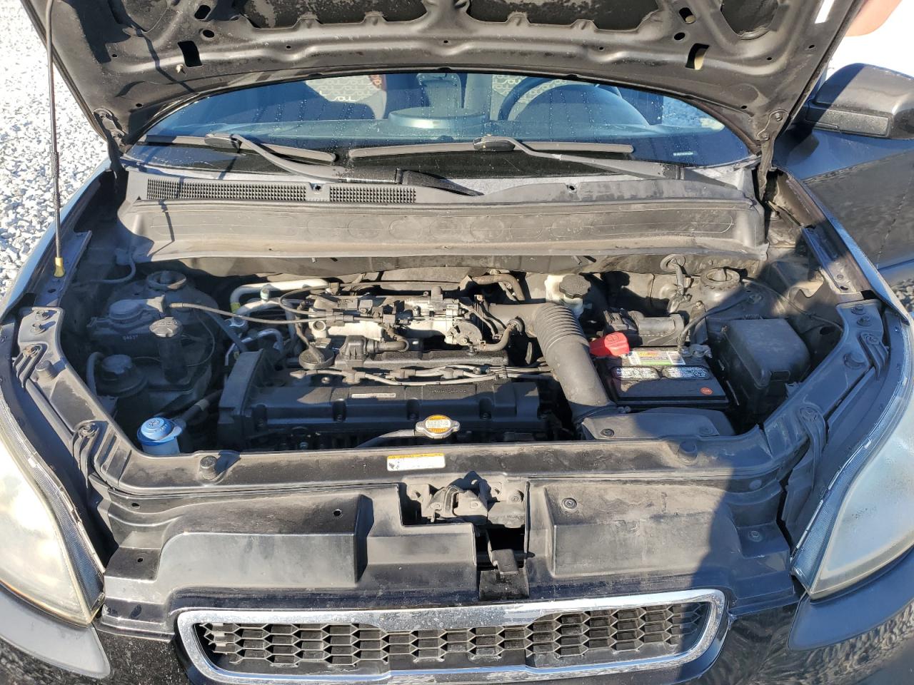 2011 Kia Soul + VIN: KNDJT2A27B7232869 Lot: 93515645