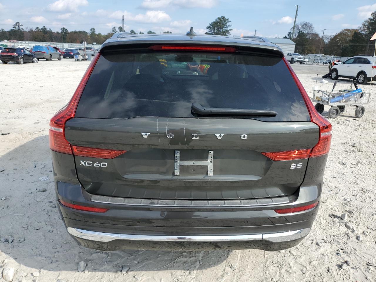 2022 Volvo Xc60 B5 Inscription VIN: YV4L12DL4N1946000 Lot: 93533015