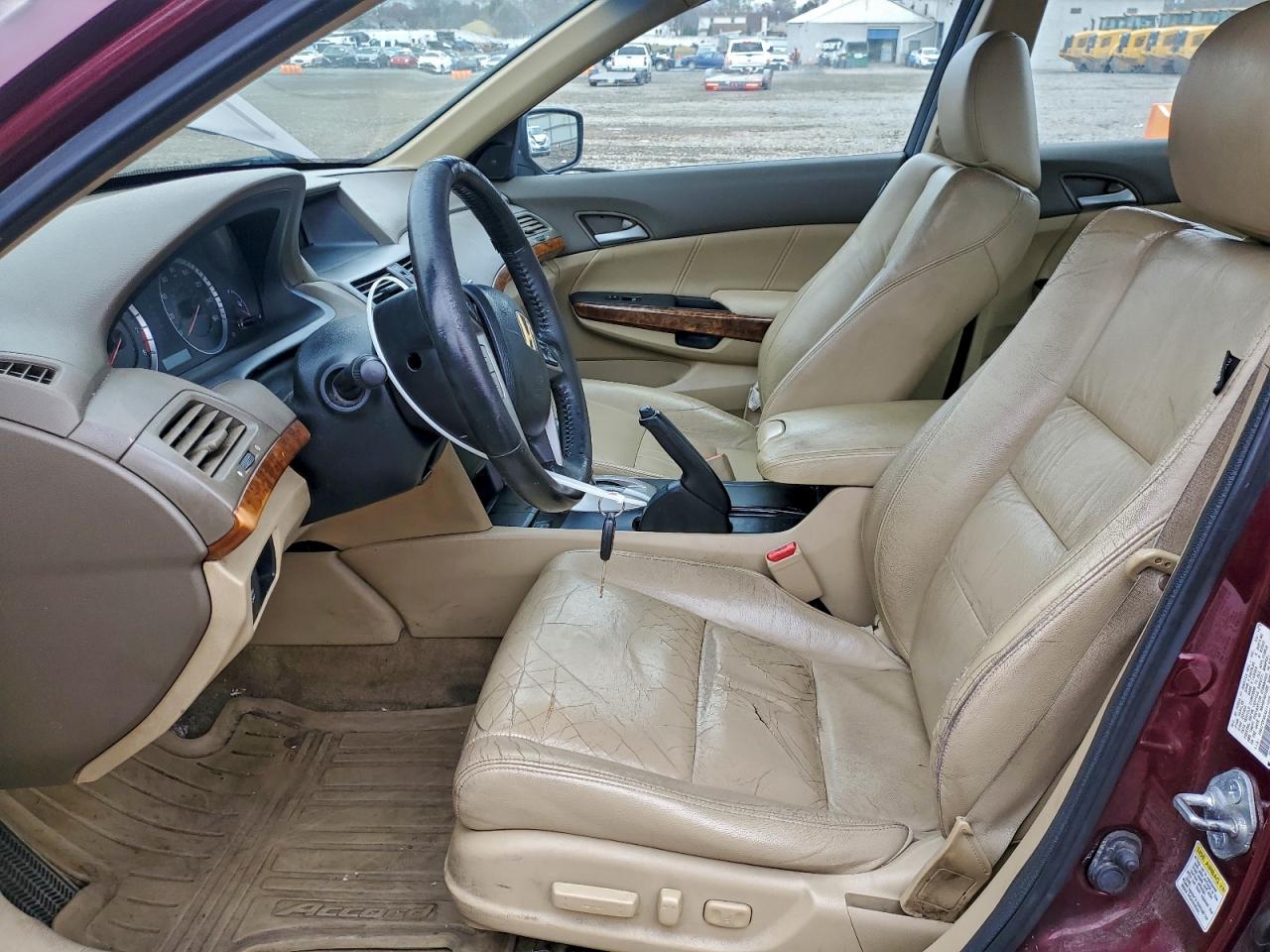 2010 Honda Accord Exl VIN: 1HGCP2F86AA111005 Lot: 93302645