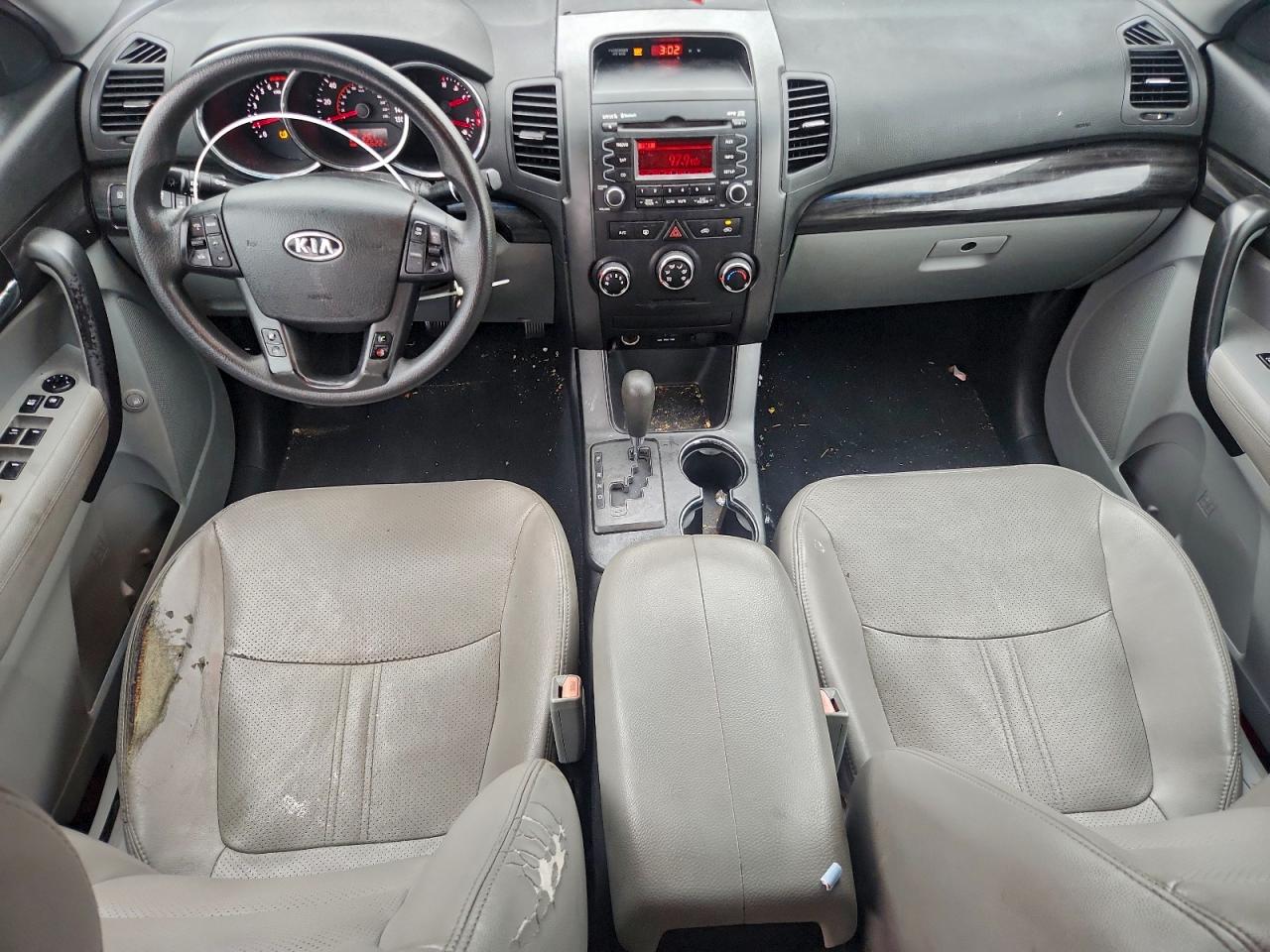 2011 Kia Sorento Base VIN: 5XYKT3A14BG085219 Lot: 94353145