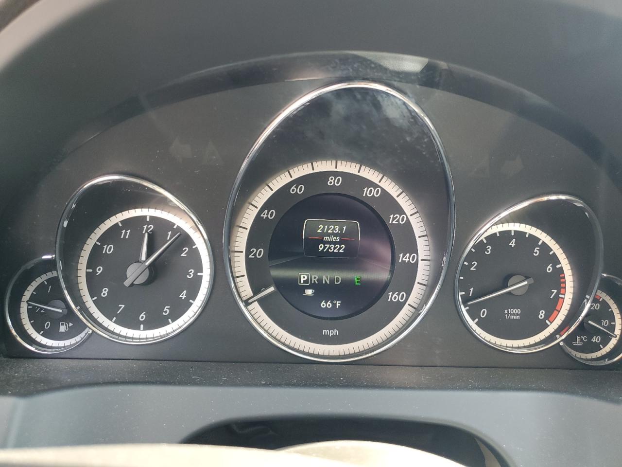 2013 Mercedes-Benz E 350 VIN: WDDKJ5KB8DF184498 Lot: 92909935