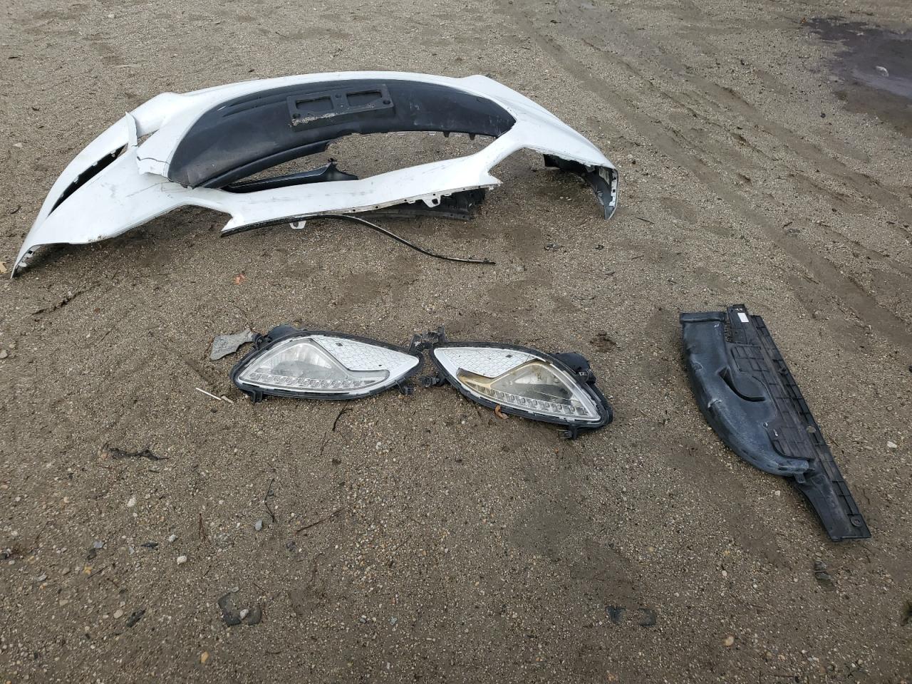 2015 Hyundai Genesis Coupe 3.8L VIN: KMHHT6KJ2FU127106 Lot: 90803655