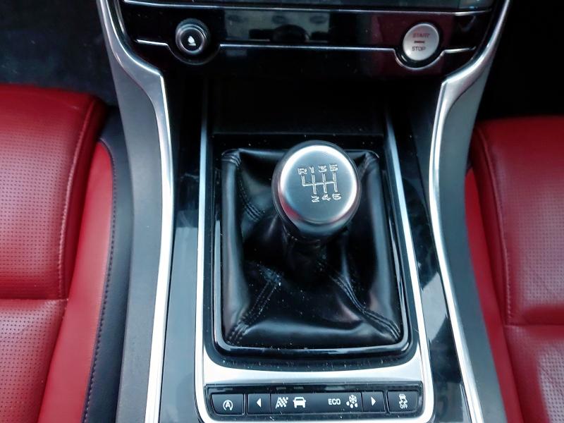 2016 JAGUAR XE 2.0D [180] R-SPORT 4DR