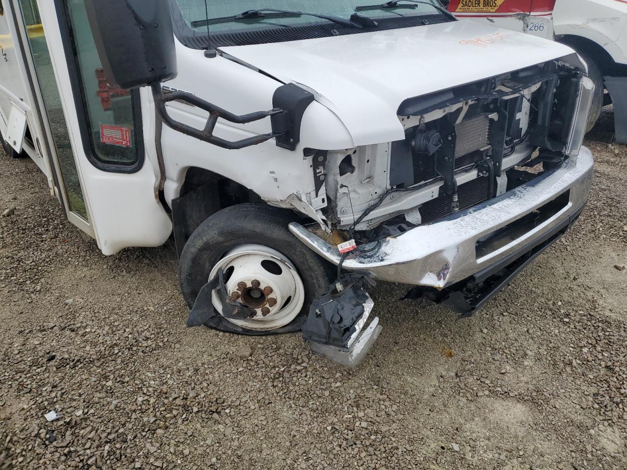 2017 Ford Econoline - Bus VIN: 1FDEE3FS6HDC57472 Lot: 91451375