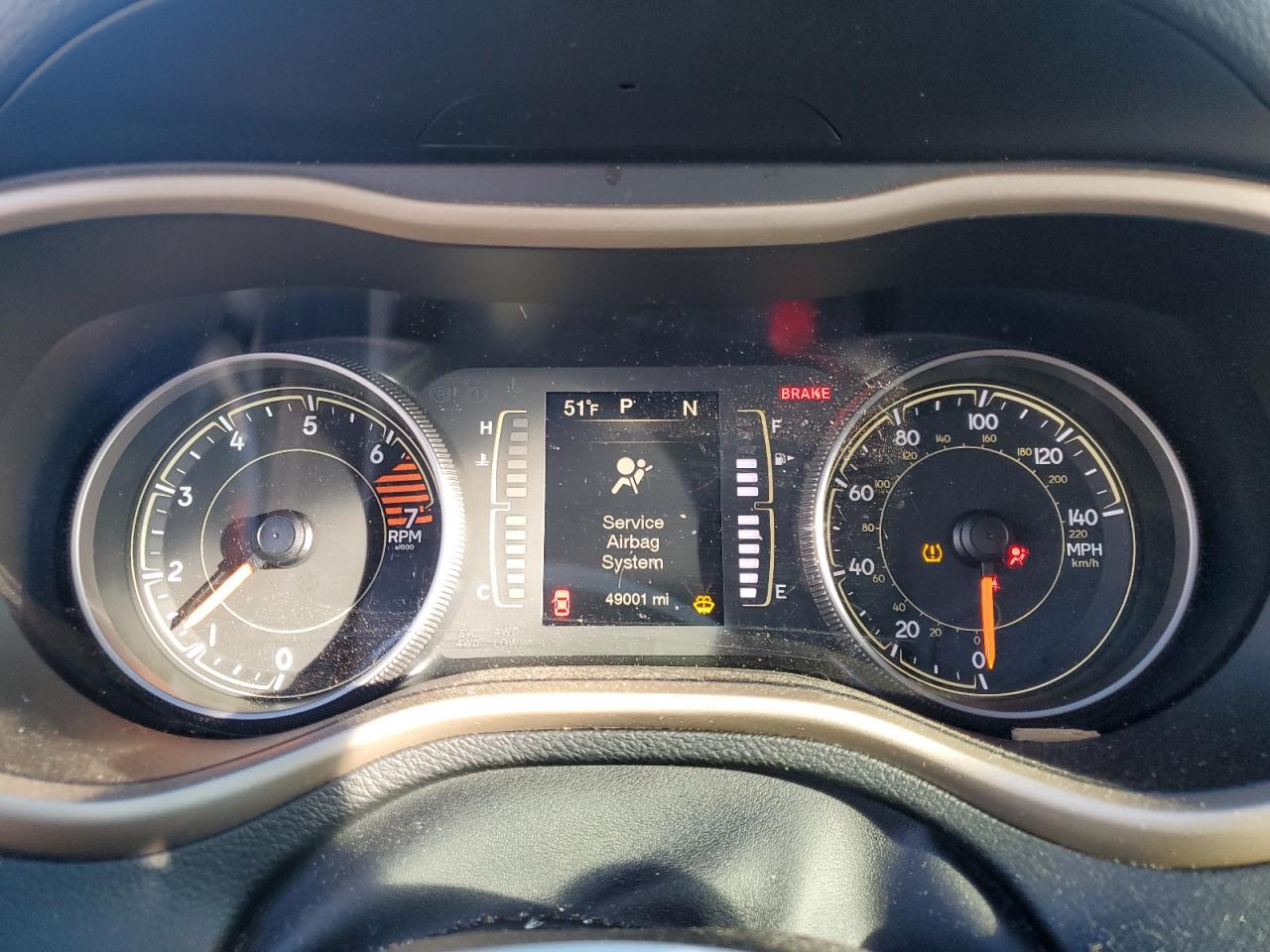 2017 Jeep Cherokee Latitude VIN: 1C4PJLCB8HW572985 Lot: 89872245