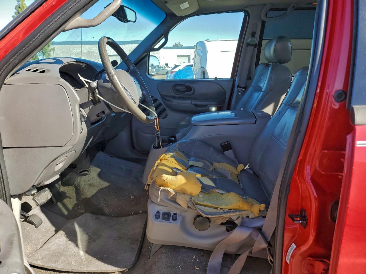 2001 Ford F150 Supercrew VIN: 1FTRW07L21KC03936 Lot: 93301835