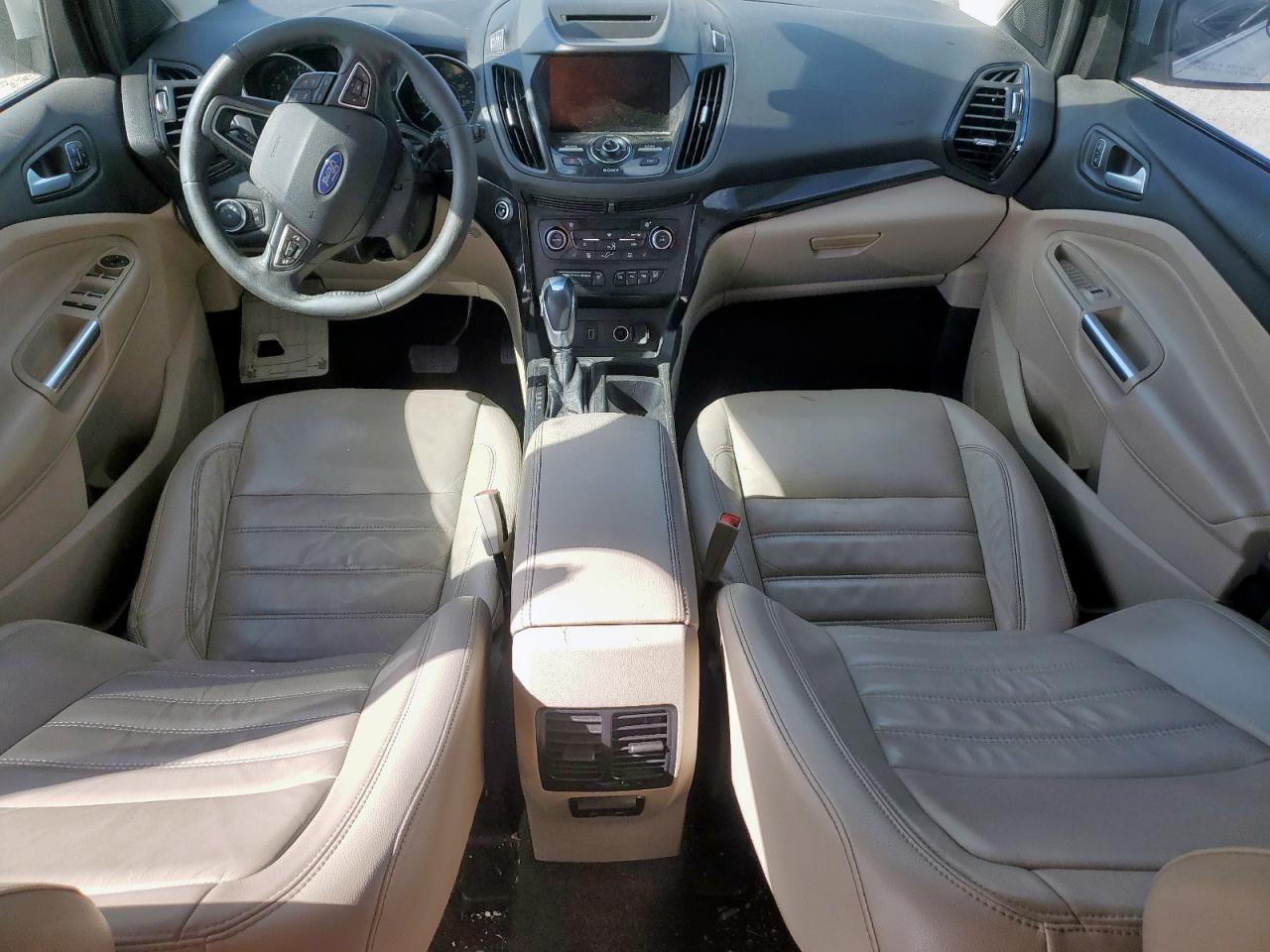 2018 Ford Escape Titanium VIN: 1FMCU0J96JUA70834 Lot: 92725455