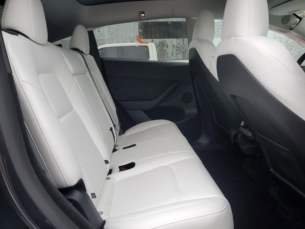 2025 Tesla Model Y VIN: 7SAYGDEE5SF298479 Lot: 91419895