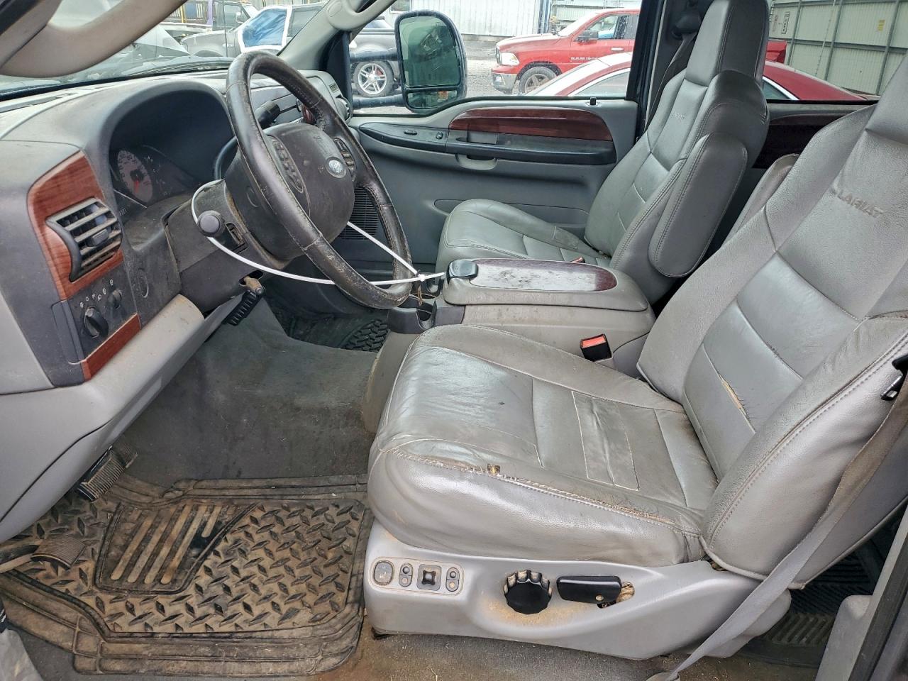 2005 Ford F350 Srw Super Duty VIN: 1FTWW31525ED03585 Lot: 94351045