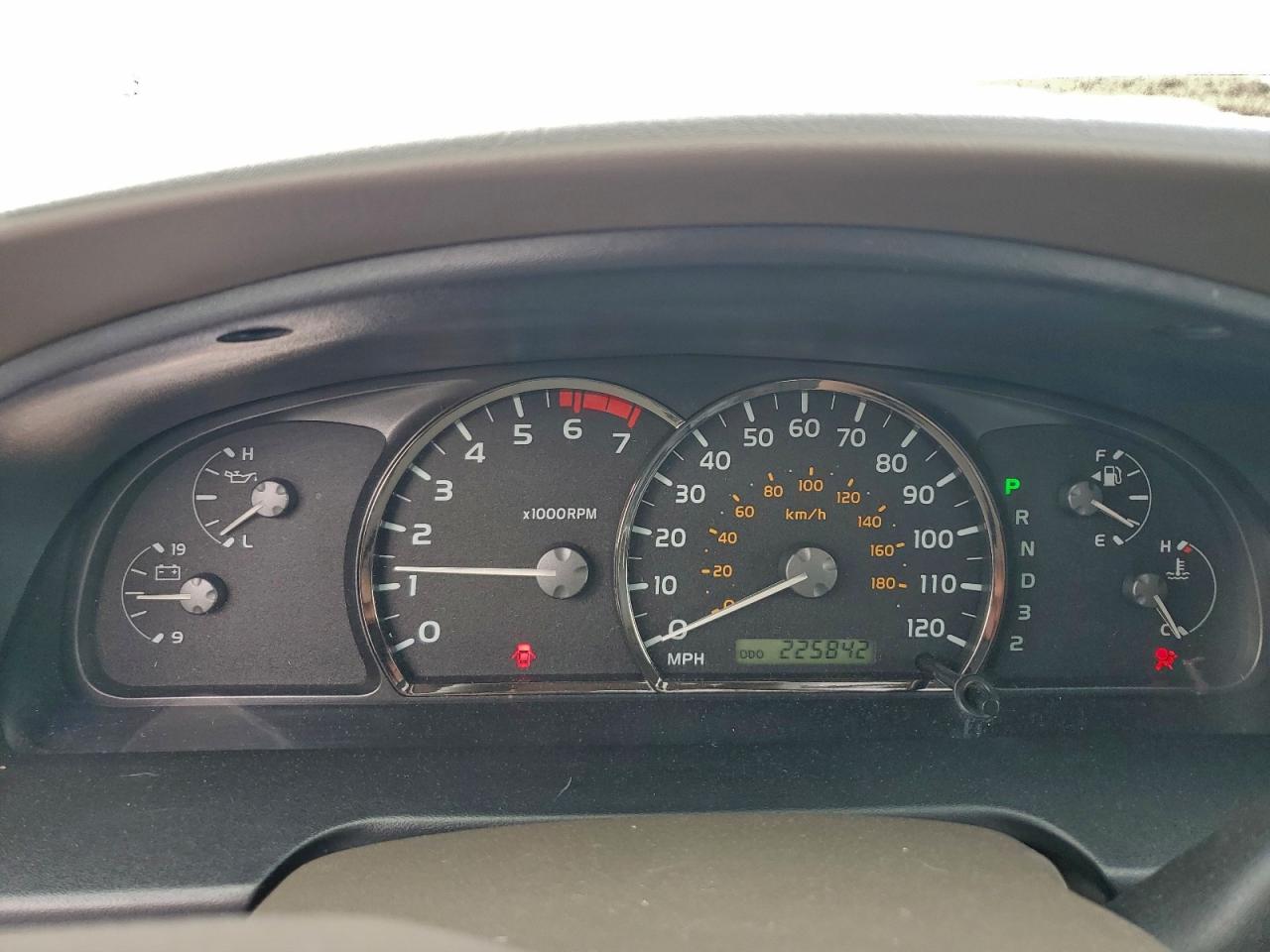 2005 Toyota Sequoia Limited VIN: 5TDZT38A15S261333 Lot: 94023895