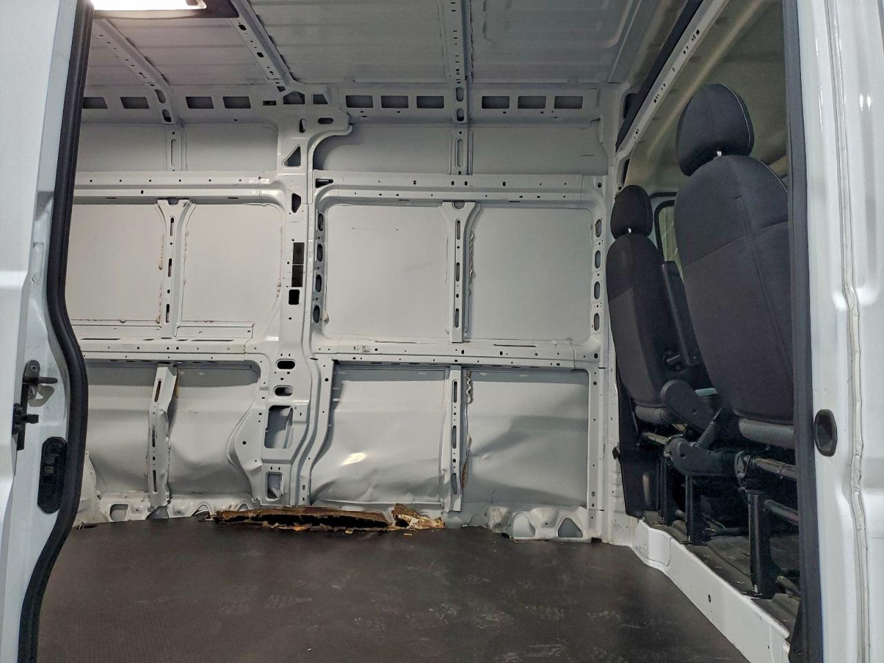 2024 Ram Promaster 2500 2500 High VIN: 3C6LRVDG9RE114209 Lot: 94273555