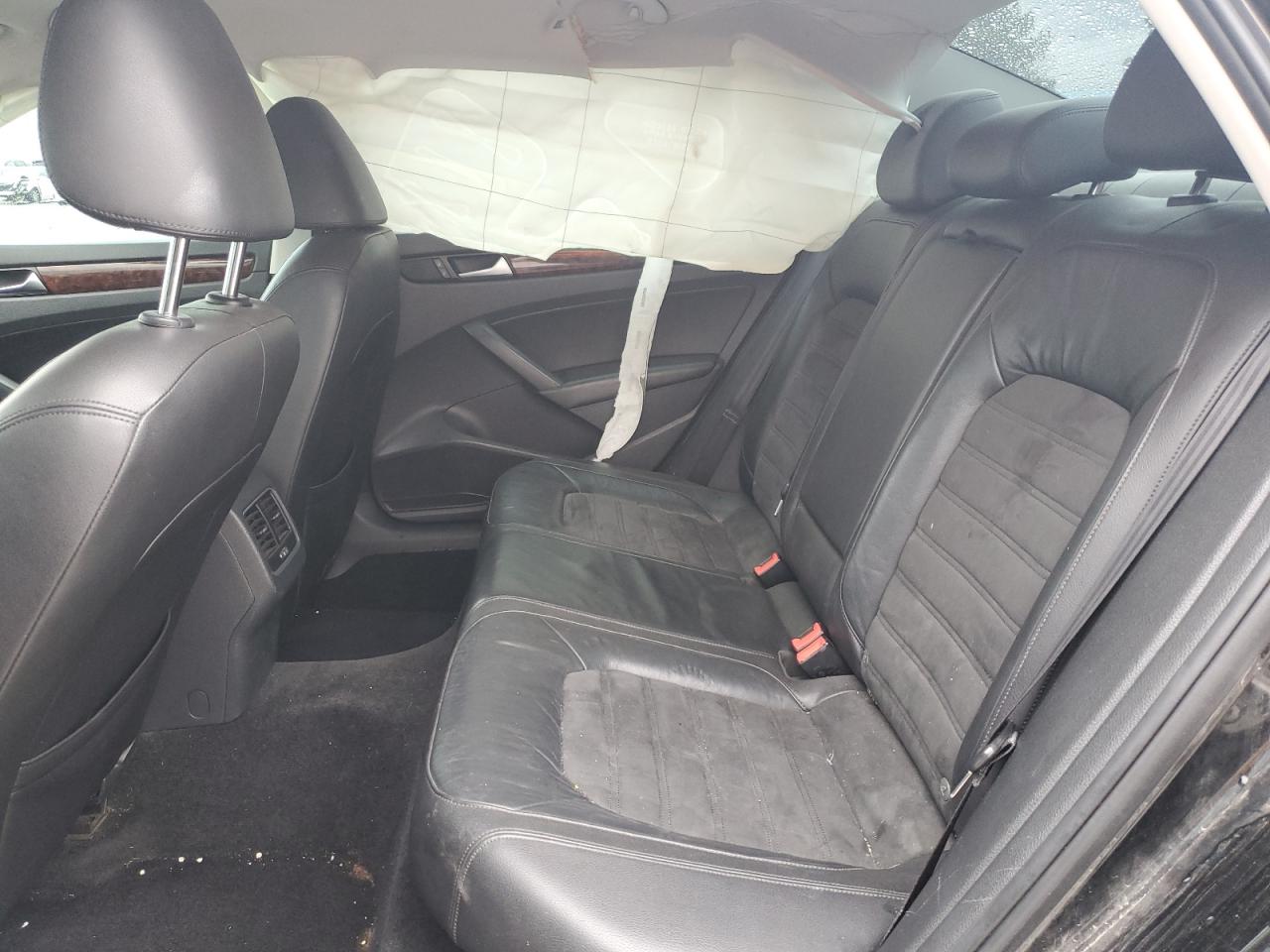 2013 Volkswagen Passat Sel VIN: 1VWCN7A32DC113076 Lot: 93752455