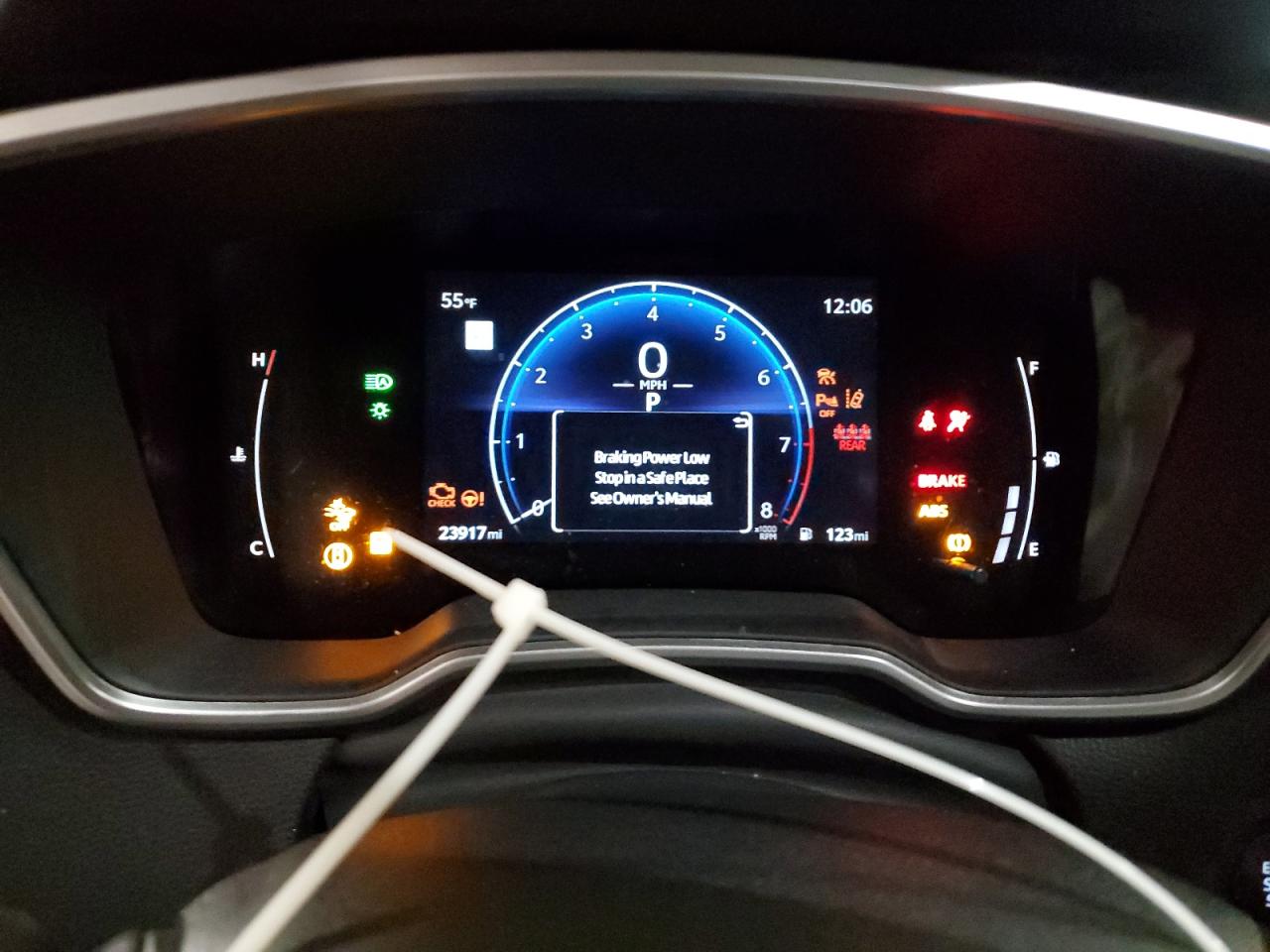 2024 Toyota Corolla Cross Xle VIN: 7MUDAABG1RV112739 Lot: 92132195