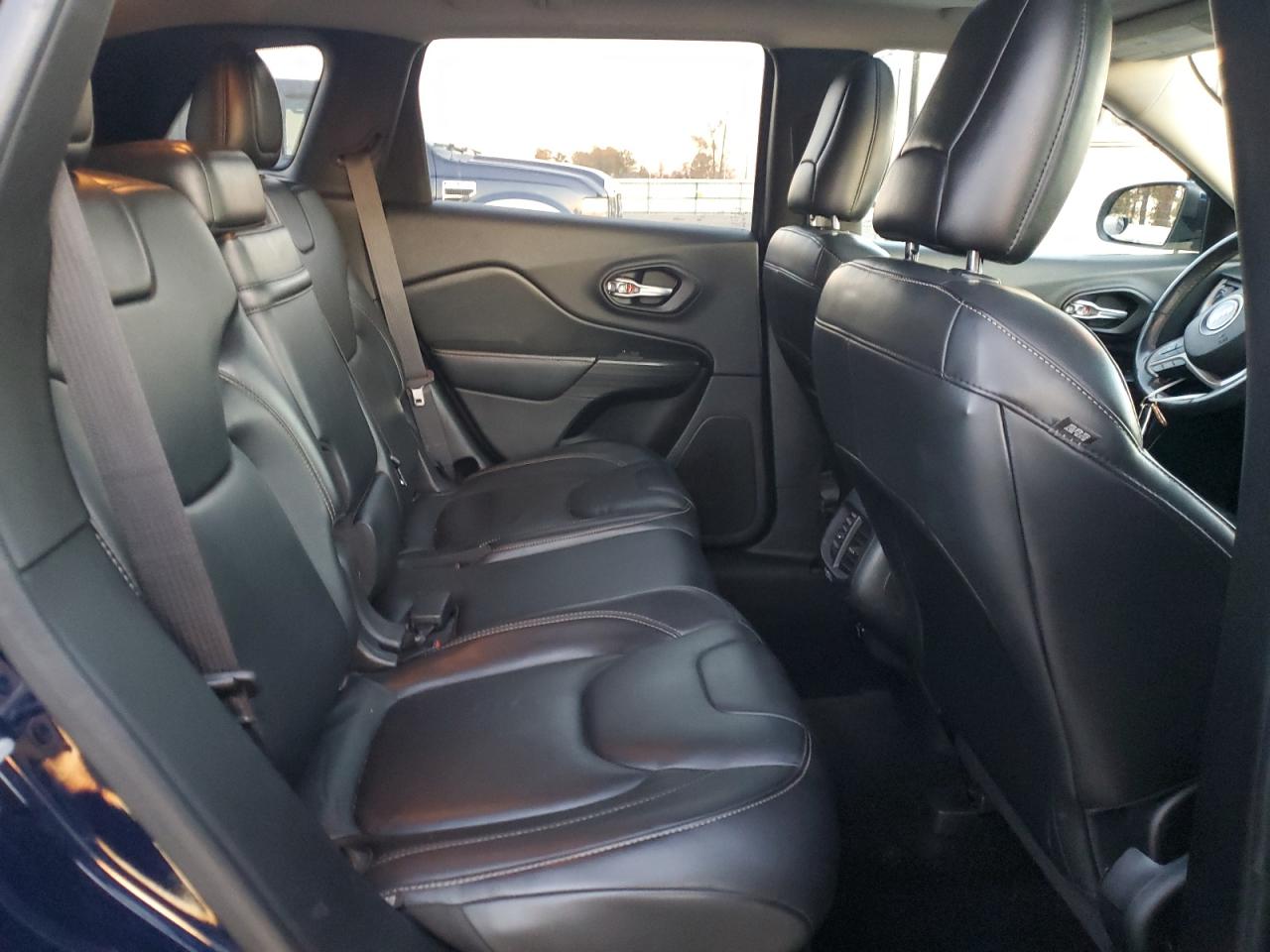 2015 Jeep Cherokee Limited VIN: 1C4PJMDB8FW741257 Lot: 92450775