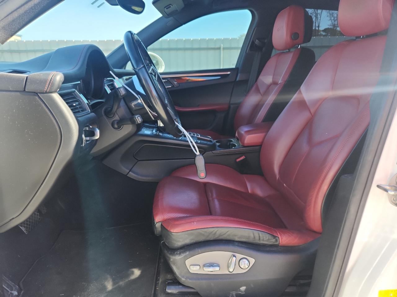 2018 Porsche Macan Gts VIN: WP1AG2A53JLB62998 Lot: 92893975