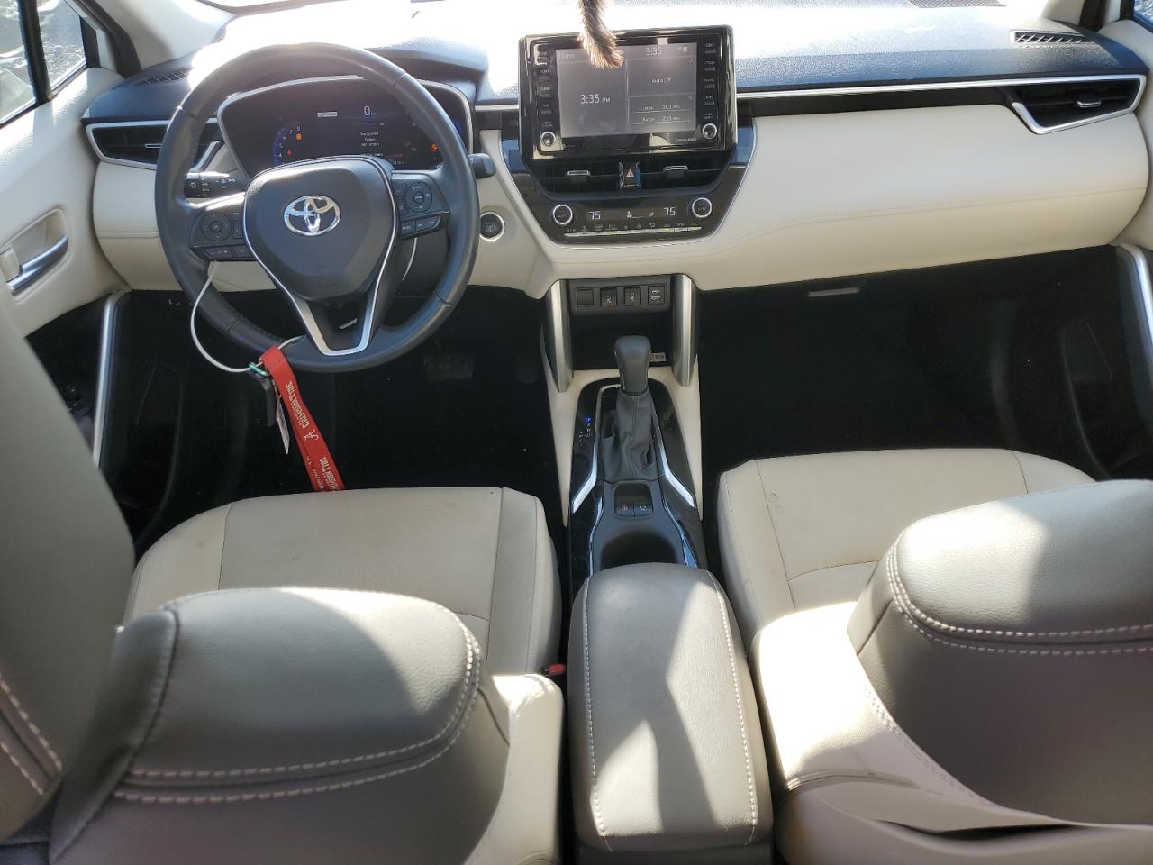 2022 Toyota Corolla Cross Xle VIN: 7MUEAAAG3NV006762 Lot: 92721205