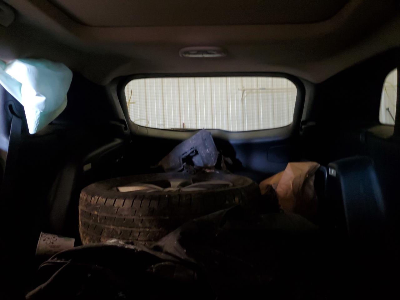 2016 Jeep Cherokee Latitude VIN: 1C4PJMCB6GW235039 Lot: 92290465